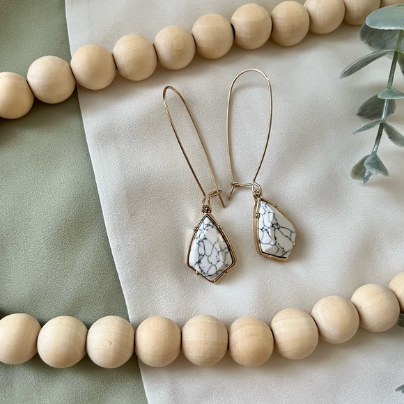 NWT Ivory Dangle Earrings - Picture 2 of 7